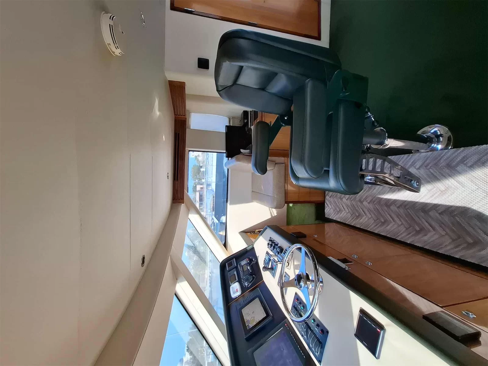 Yacht gallery image