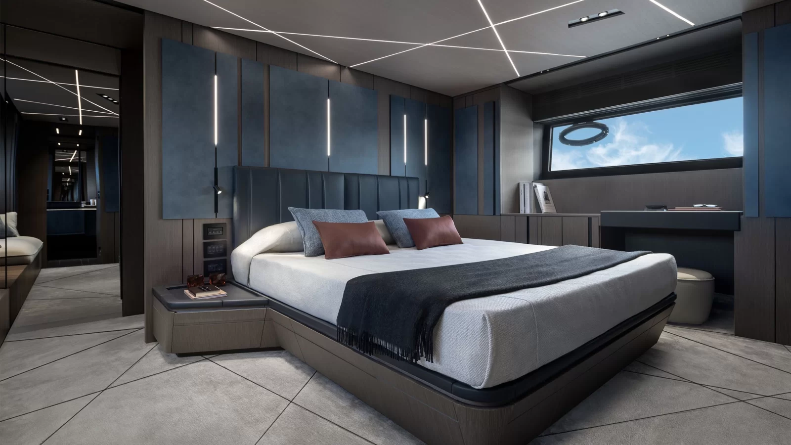 Yacht gallery image
