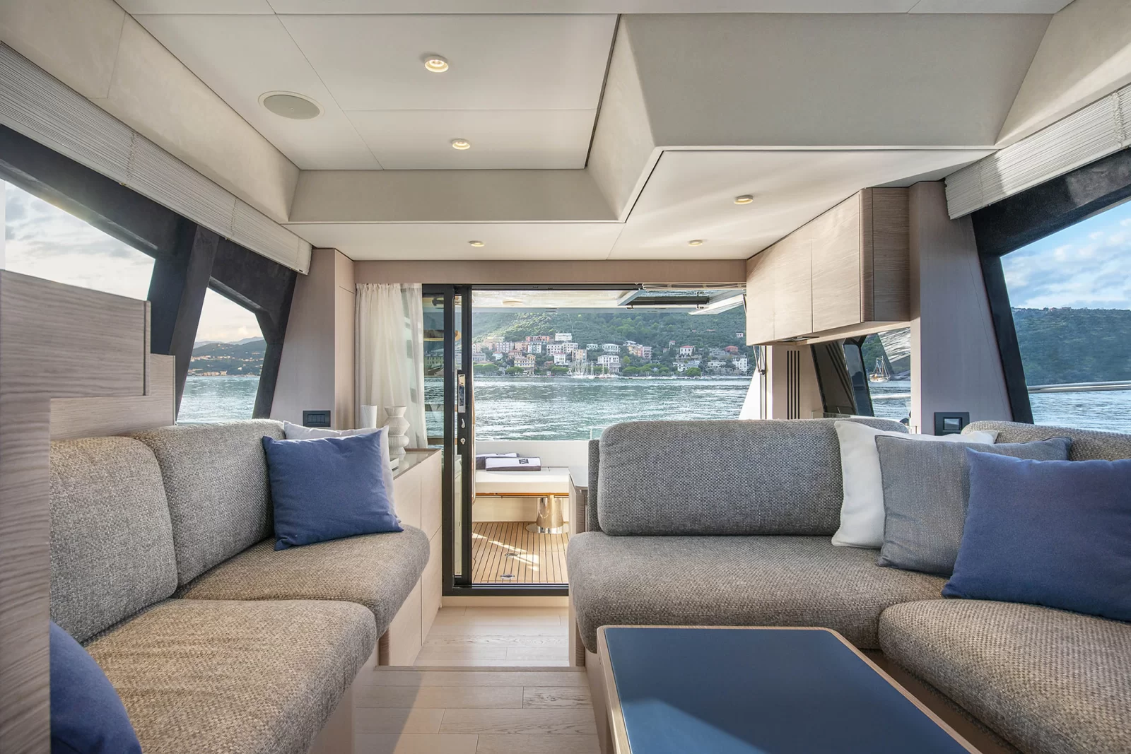 Yacht gallery image