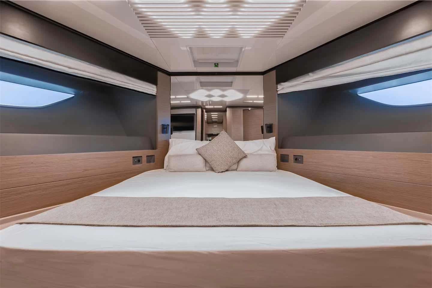 Yacht gallery image