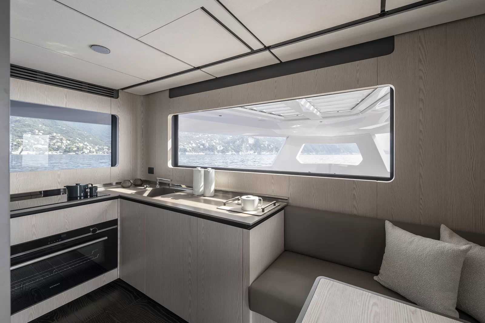 Yacht gallery image