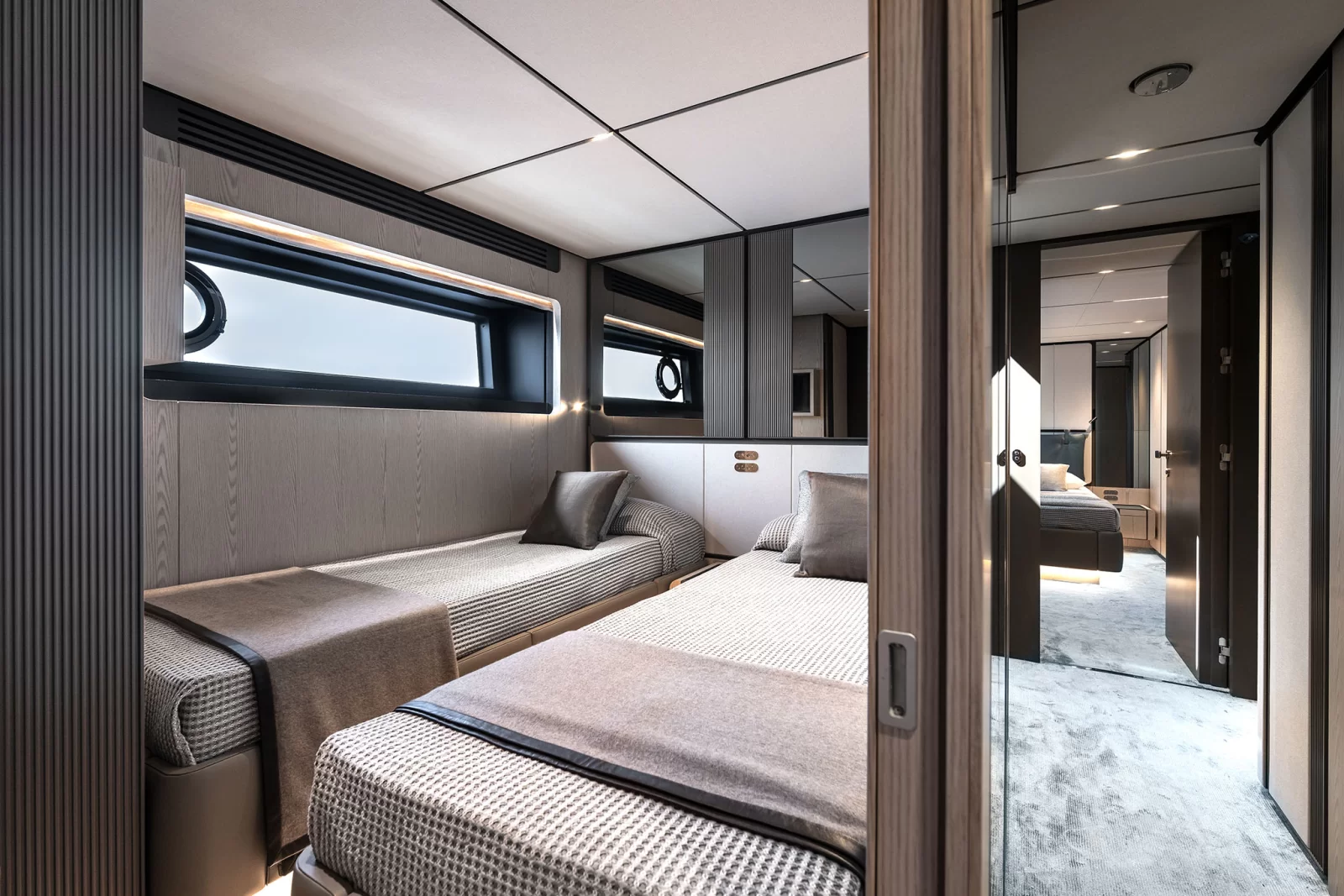Yacht gallery image