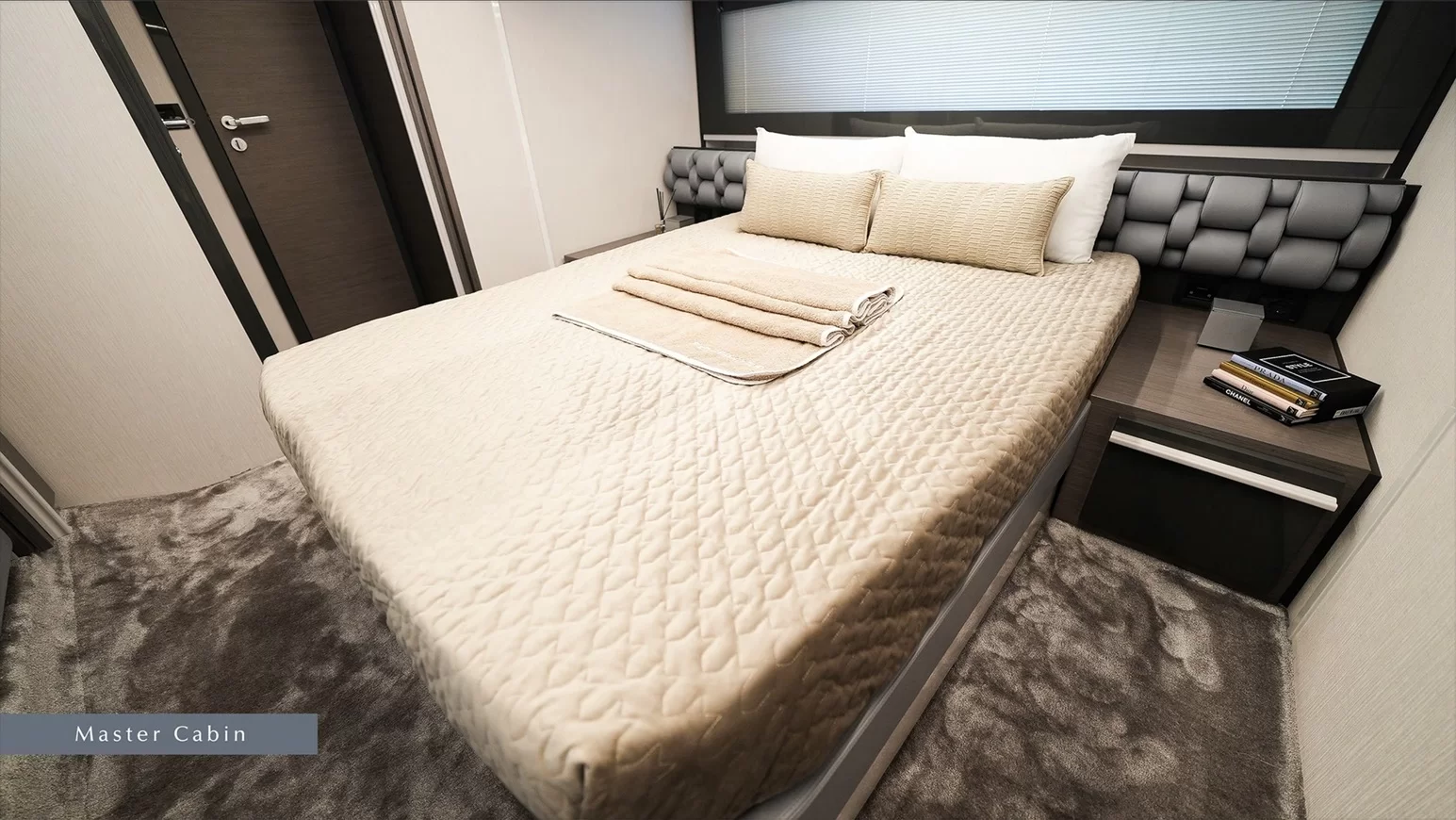 Yacht gallery image