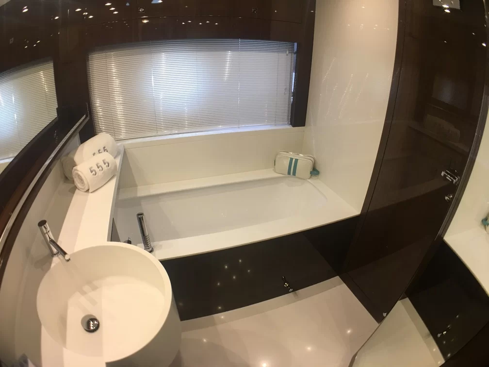 Yacht gallery image