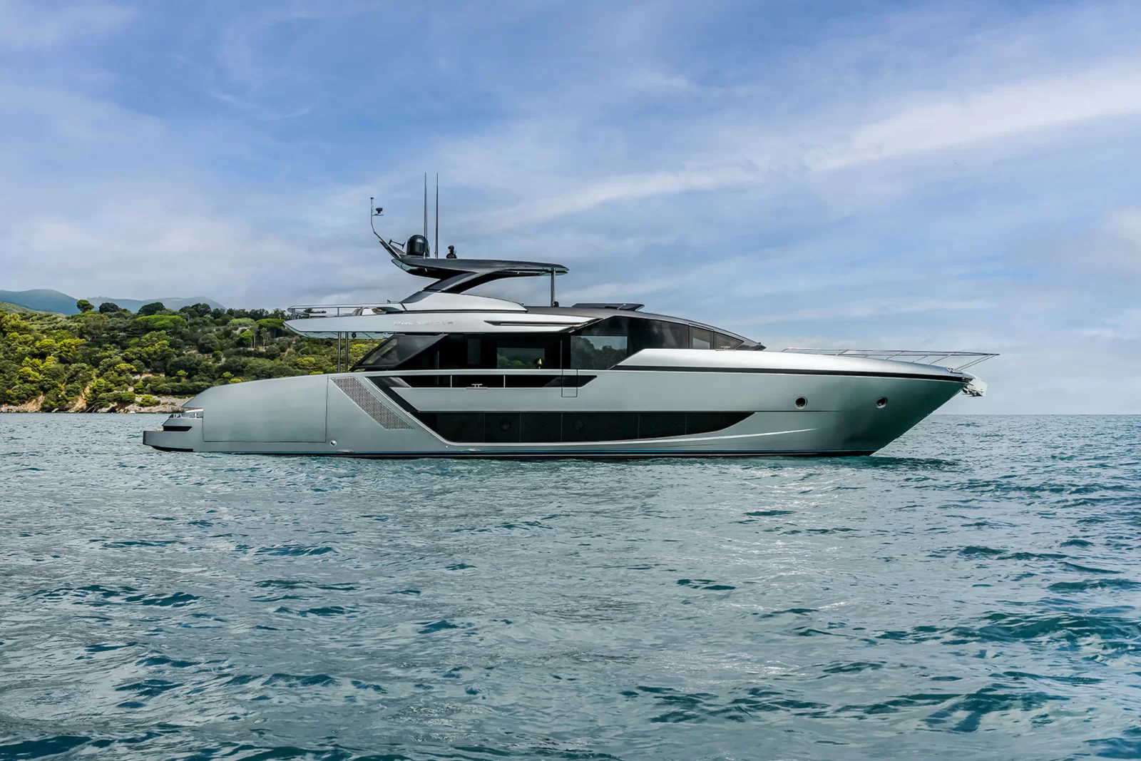 Yacht gallery image