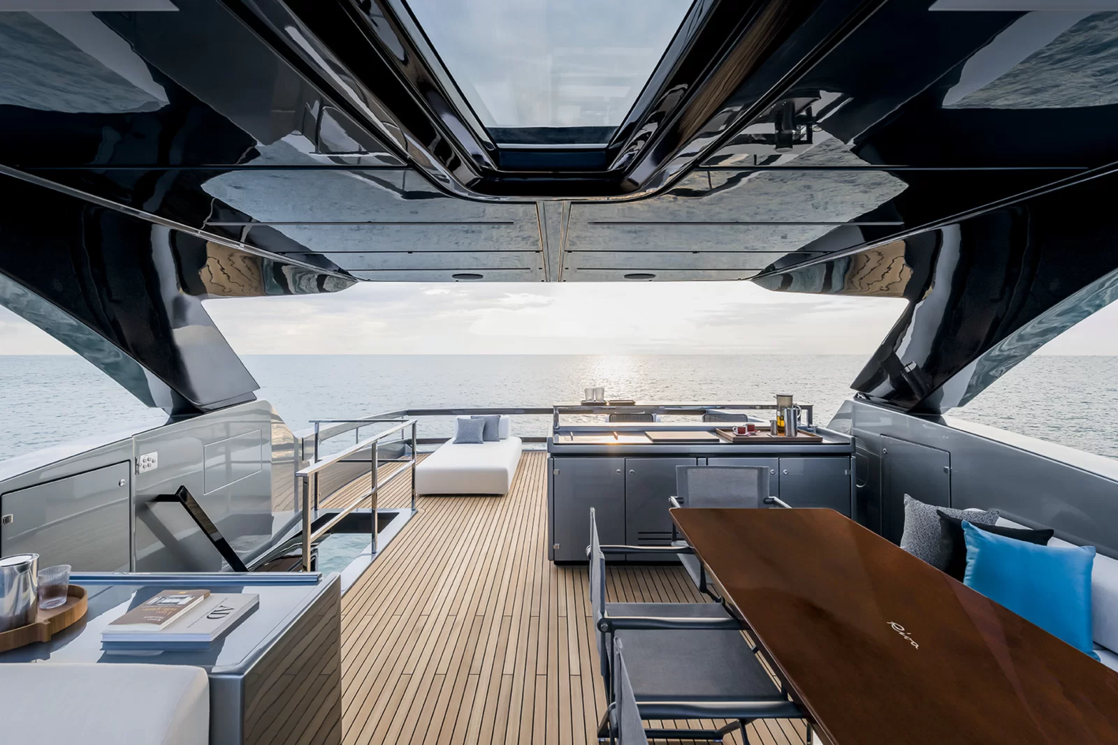 Yacht gallery image