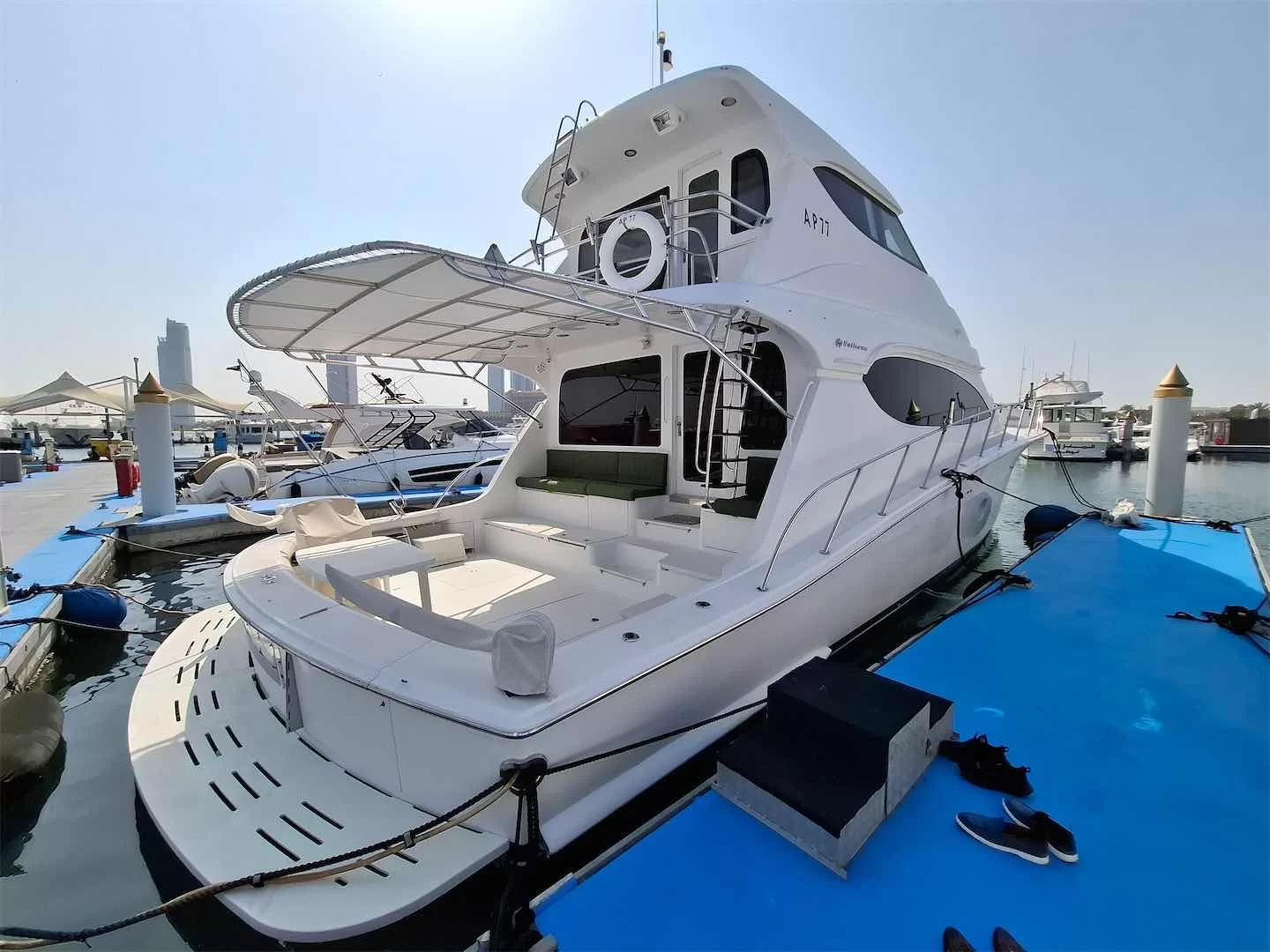 Yacht gallery image