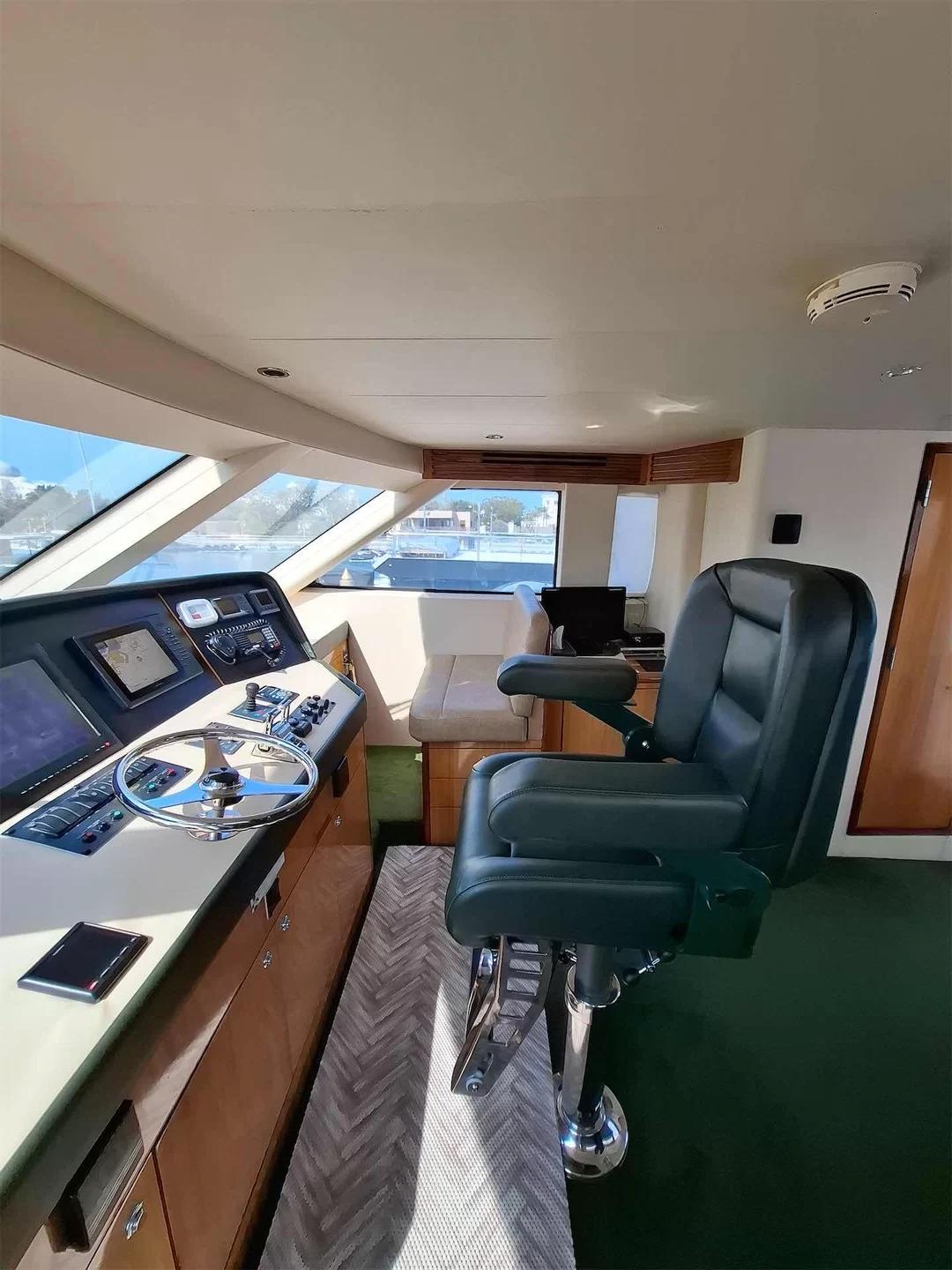 Yacht gallery image