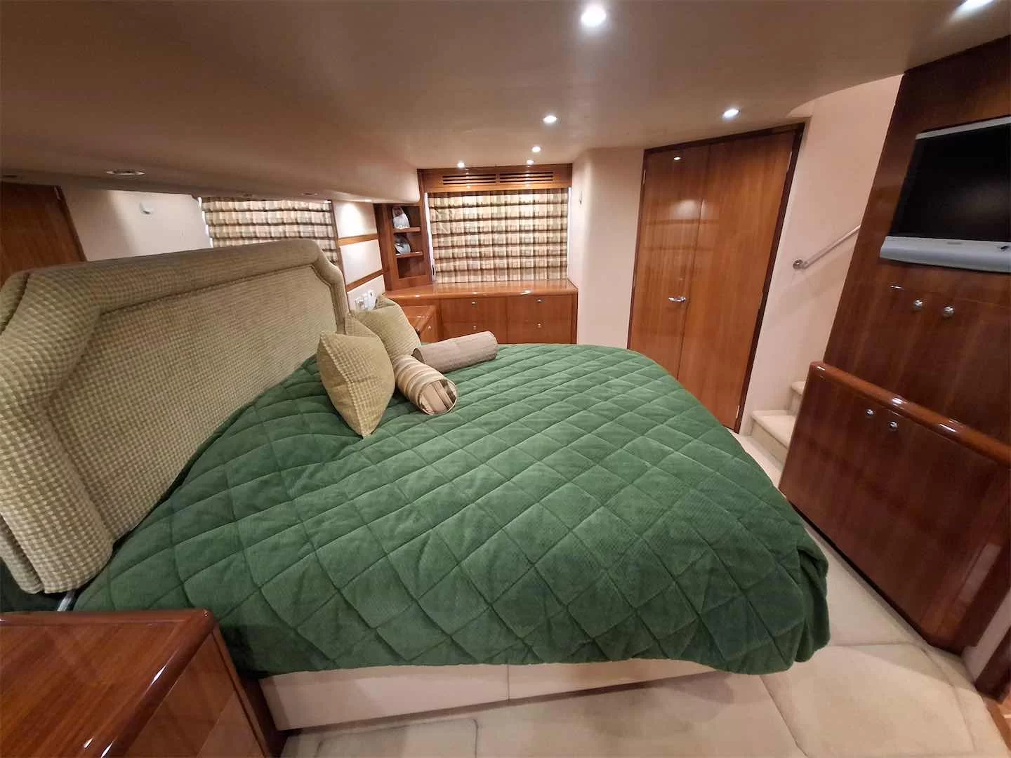 Yacht gallery image