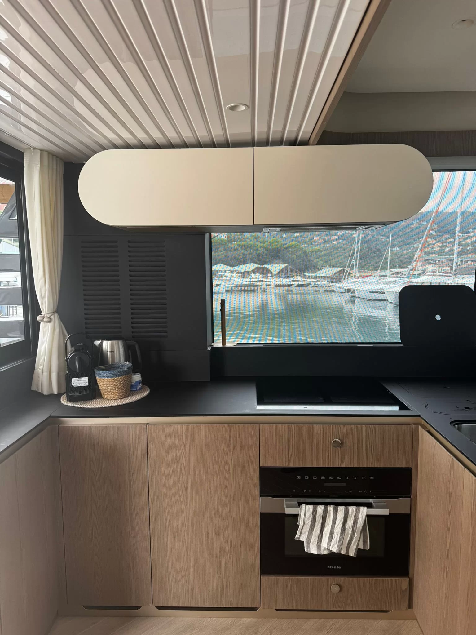 Yacht gallery image